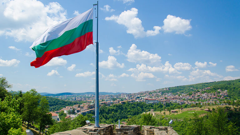 bulgaria flag 870